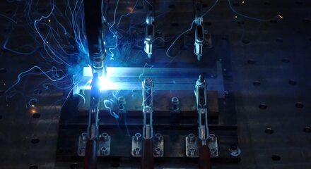 Robot & Welding Solutions - Material Aluminium - Hero Banner