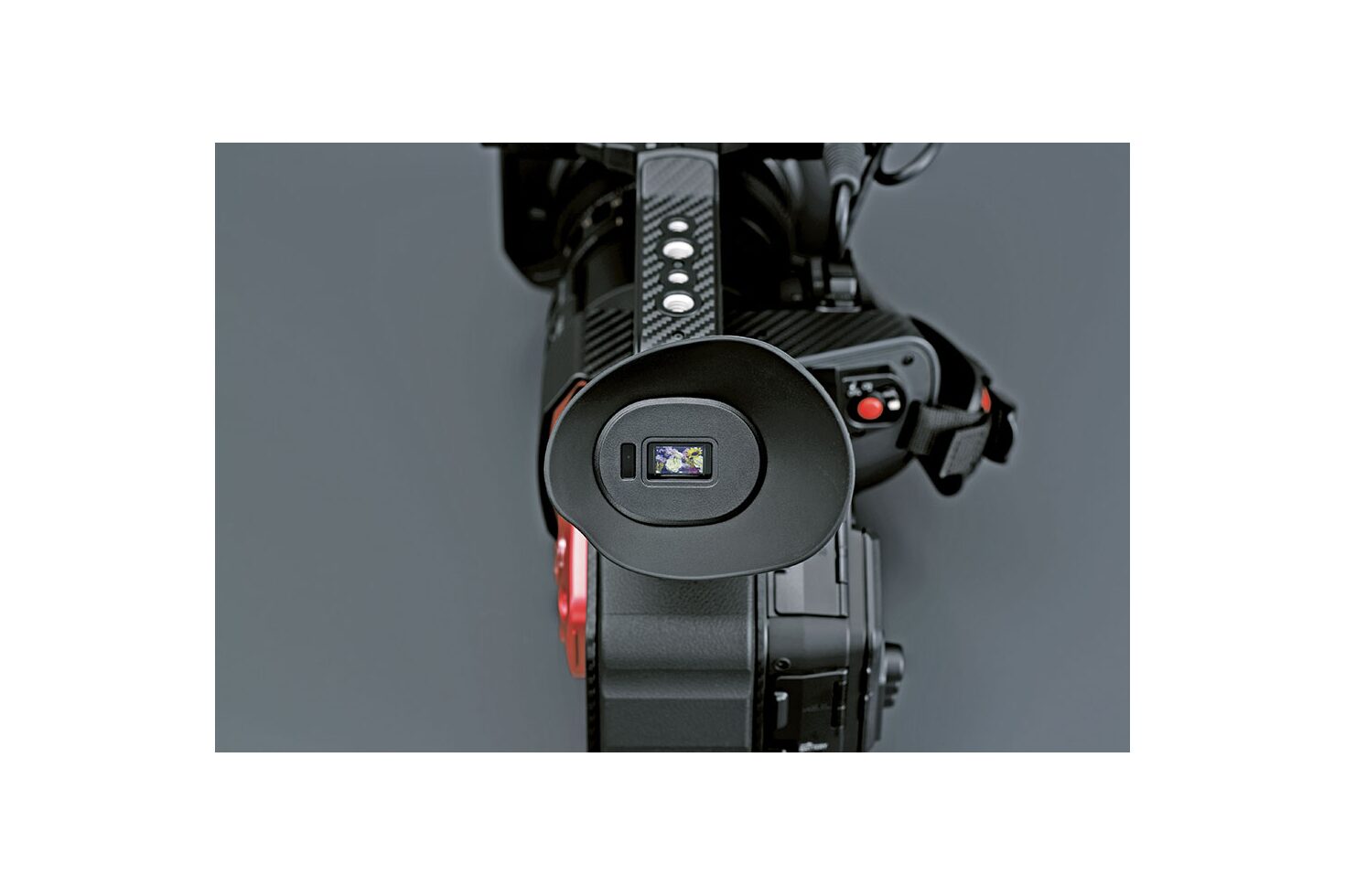 AG-DVX200 EVF Low-res