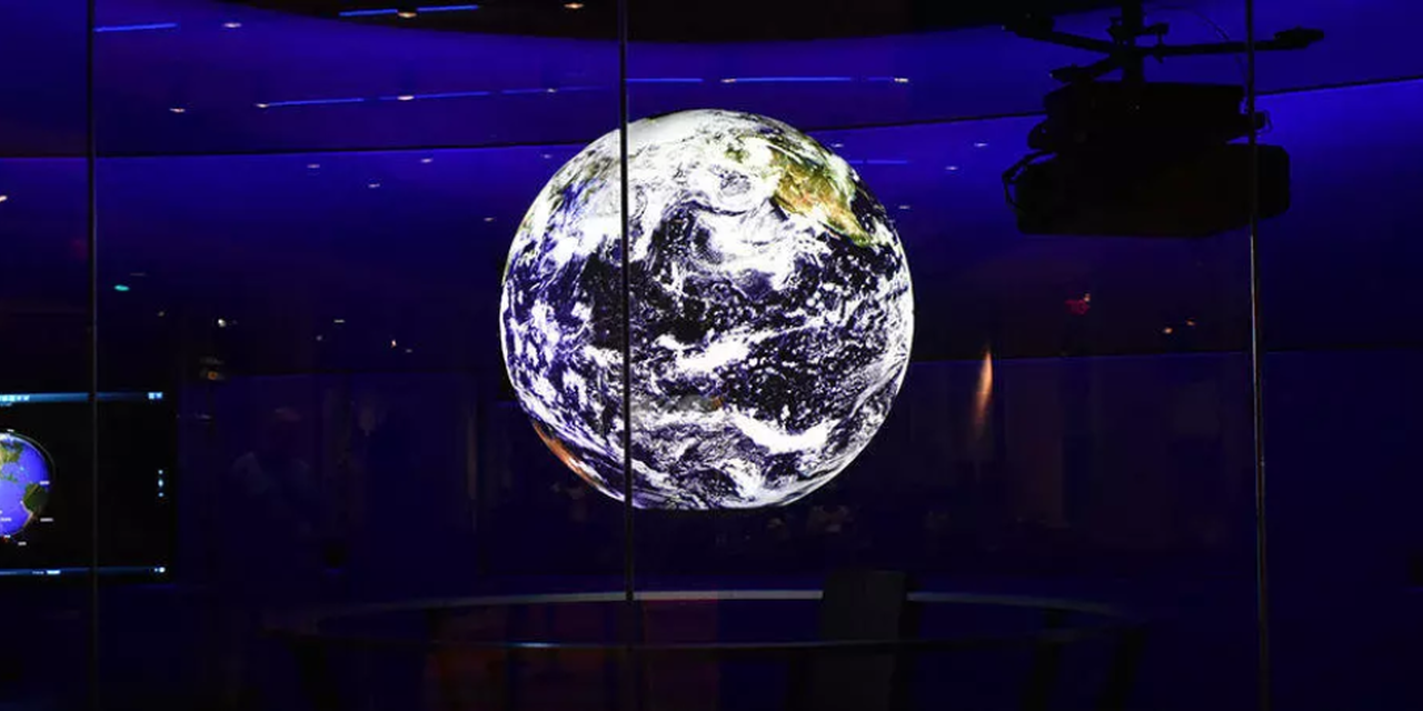 10 Ways Projection Can Improve Your Sustainability | Panasonic Connect